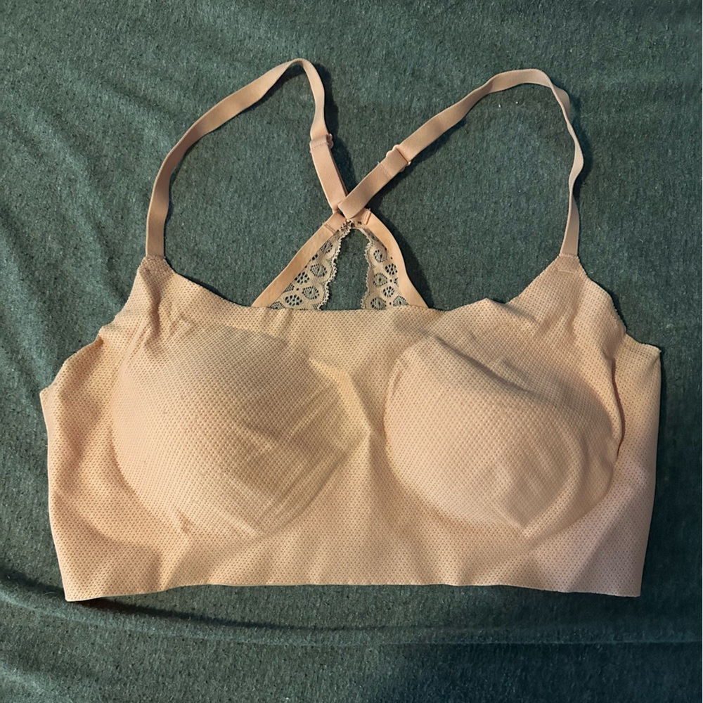 Hanes bra
